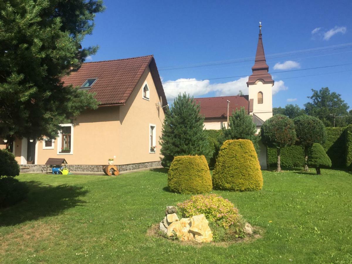 Vidiecky Dom Alexsandra - Ubytovanie V Sukromi Liptovska Ondrasova Bagian luar foto